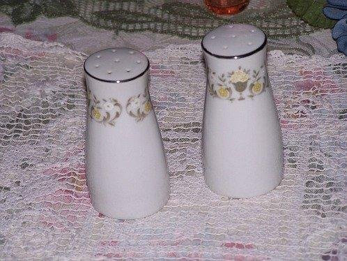 Salt Pepper Shakers White Elegant Made in Japan